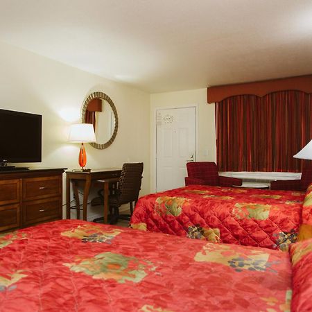 Space City Inn Хьюстон Экстерьер фото