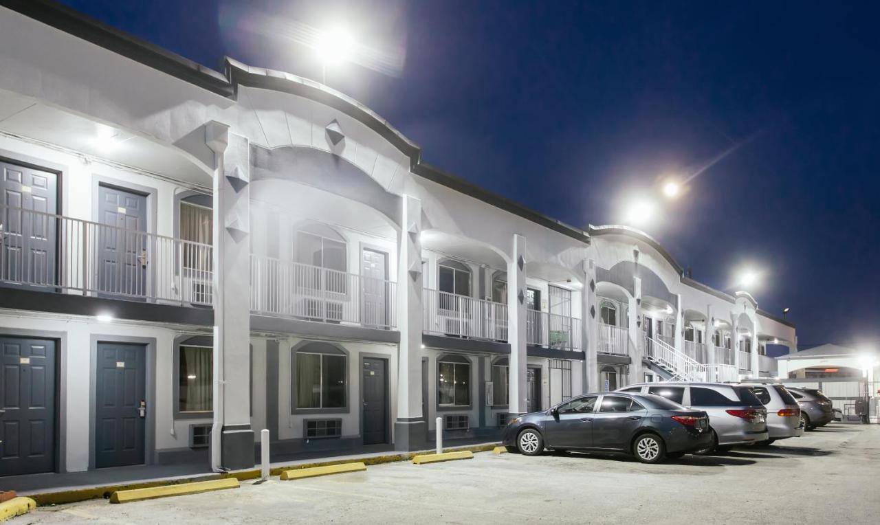 Space City Inn Хьюстон Экстерьер фото
